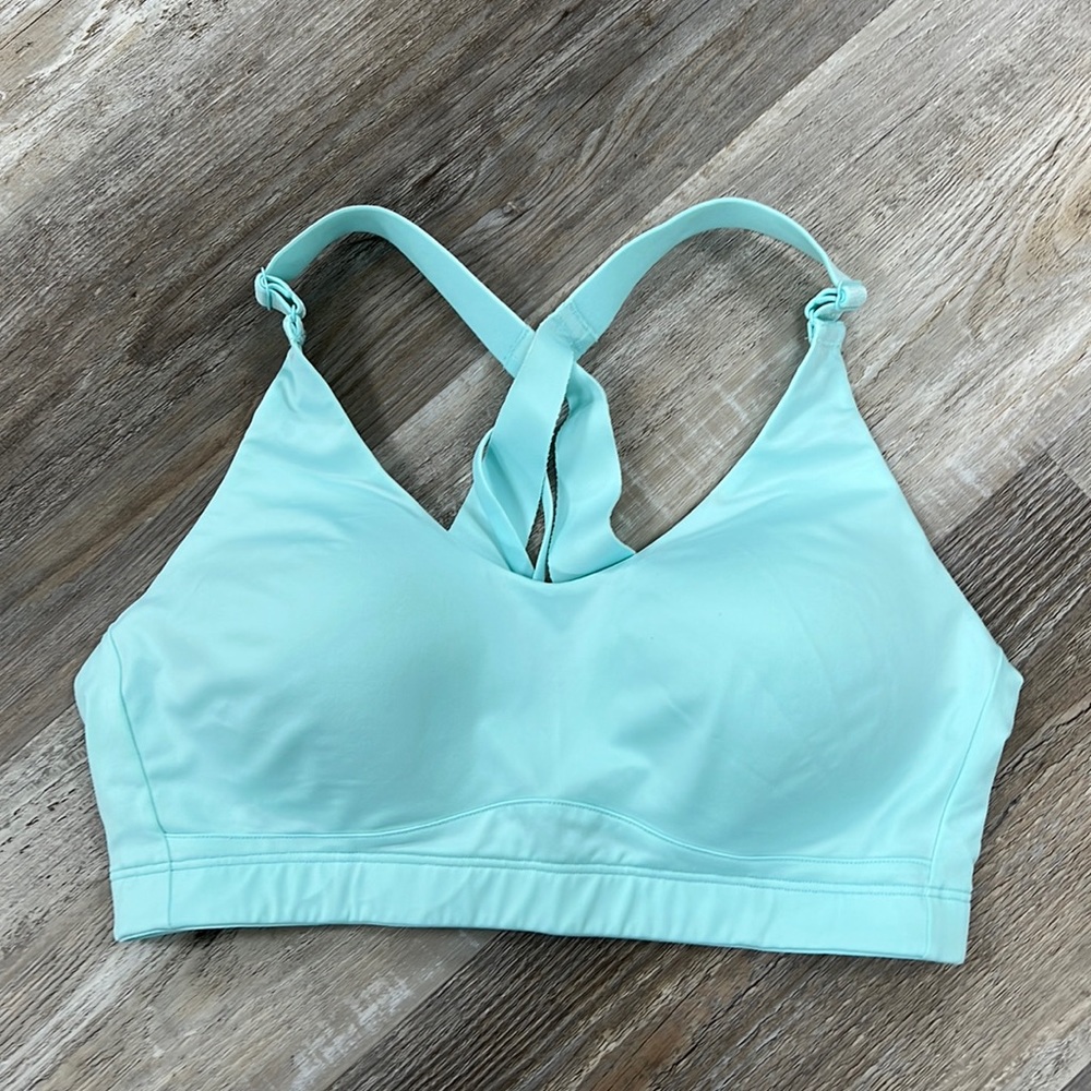Women’s Sports Bra